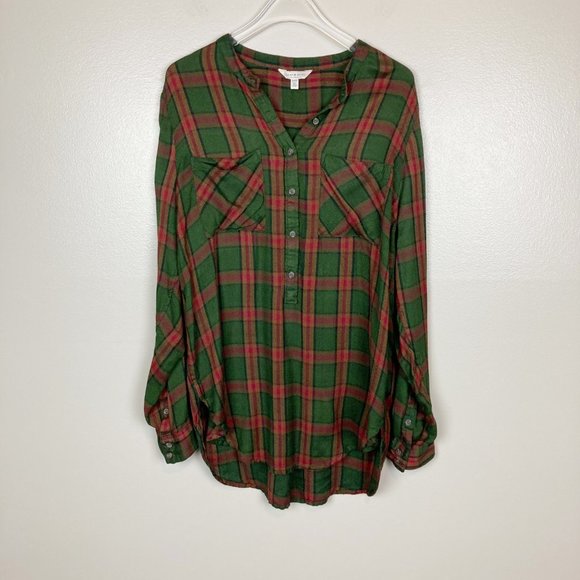 Lucky Brand Tops - 🌺 LUCKY BRAND • Green & Red Plaid Button Down